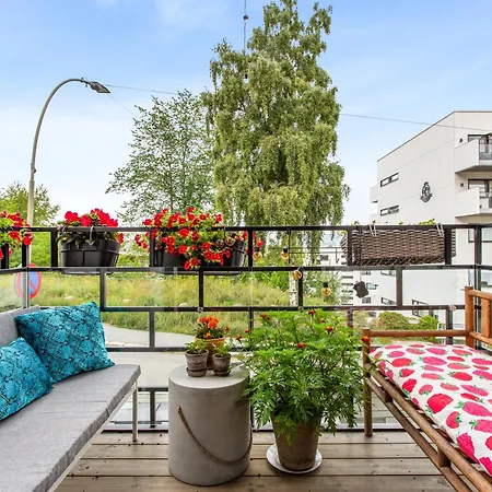 Apartment Cozy Close To City Center With Free Parking And Balcony Oslo