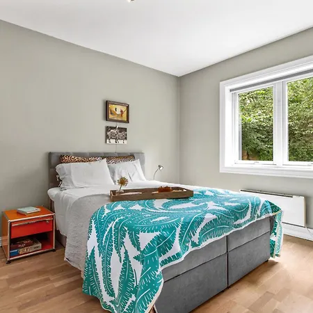 Apartment Cozy Close To Center With Free Parking And Balcony
