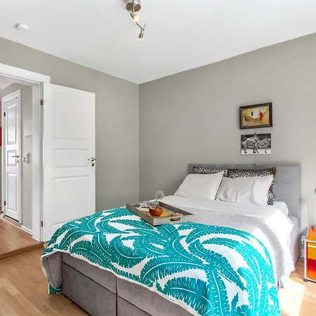 شقة Cozy Close To Center With Free Parking And Balcony *