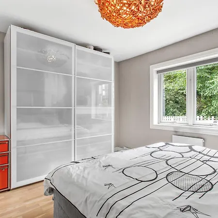 شقة Cozy Close To Center With Free Parking And Balcony *